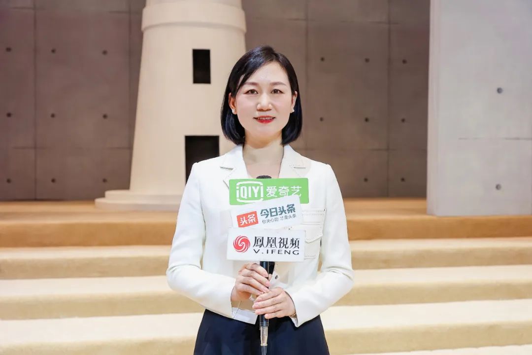  突破與自由，民族服裝定制品牌隆慶祥2023春夏新品發(fā)布會(huì)&ldquo;自由之境&rdquo;圓滿舉行