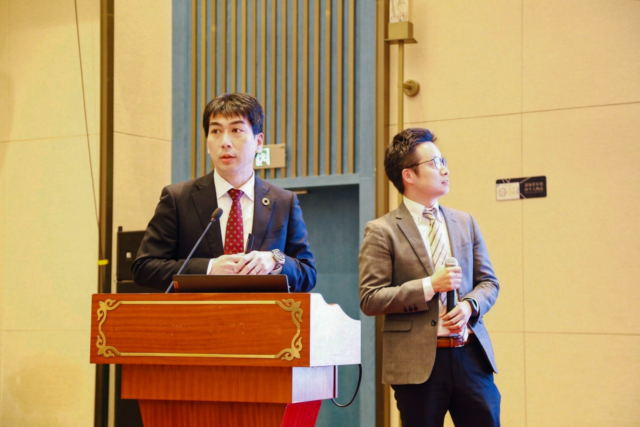 2023年中國校服產(chǎn)業(yè)高質(zhì)量發(fā)展論壇在溫州舉行