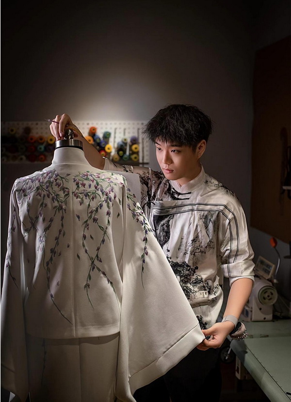 ? 纖維盛典刮起&ldquo;新國風(fēng)&rdquo;？桐昆 &middot; 中國纖維流行趨勢(shì)2023/2024劇透！