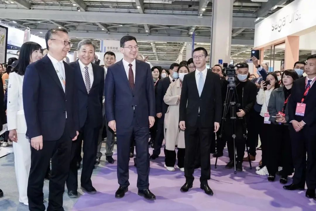 力為華夏添錦繡，織就神州好生活！2023中國紡聯(lián)春季聯(lián)展開幕式暨棉紡消費(fèi)季活動啟動儀式舉行