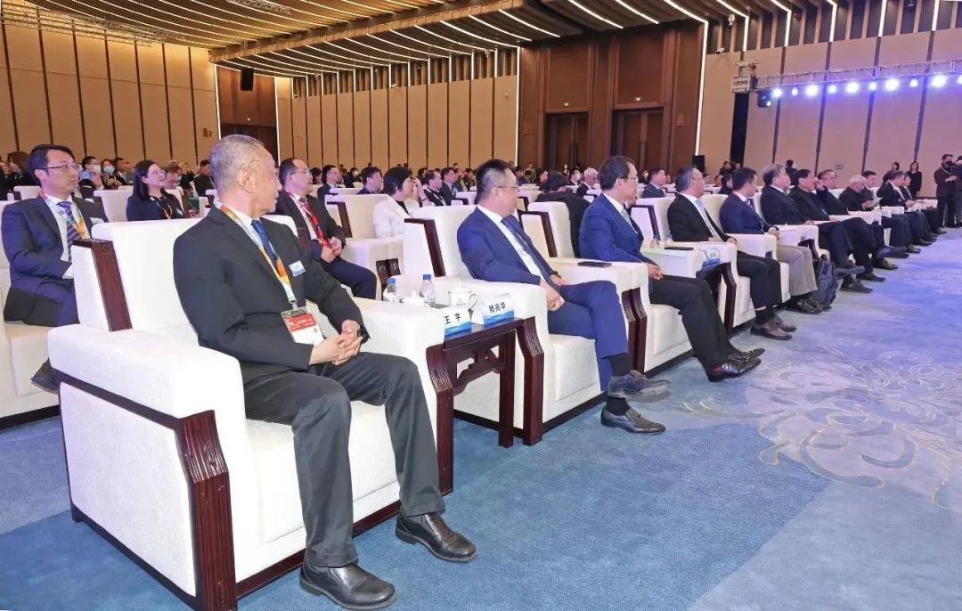 力為華夏添錦繡，織就神州好生活！2023中國紡聯(lián)春季聯(lián)展開幕式暨棉紡消費(fèi)季活動啟動儀式舉行