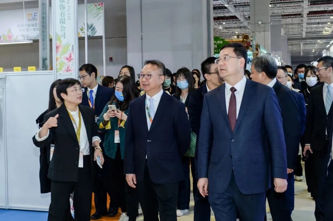 力為華夏添錦繡，織就神州好生活！2023中國紡聯(lián)春季聯(lián)展開幕式暨棉紡消費(fèi)季活動啟動儀式舉行