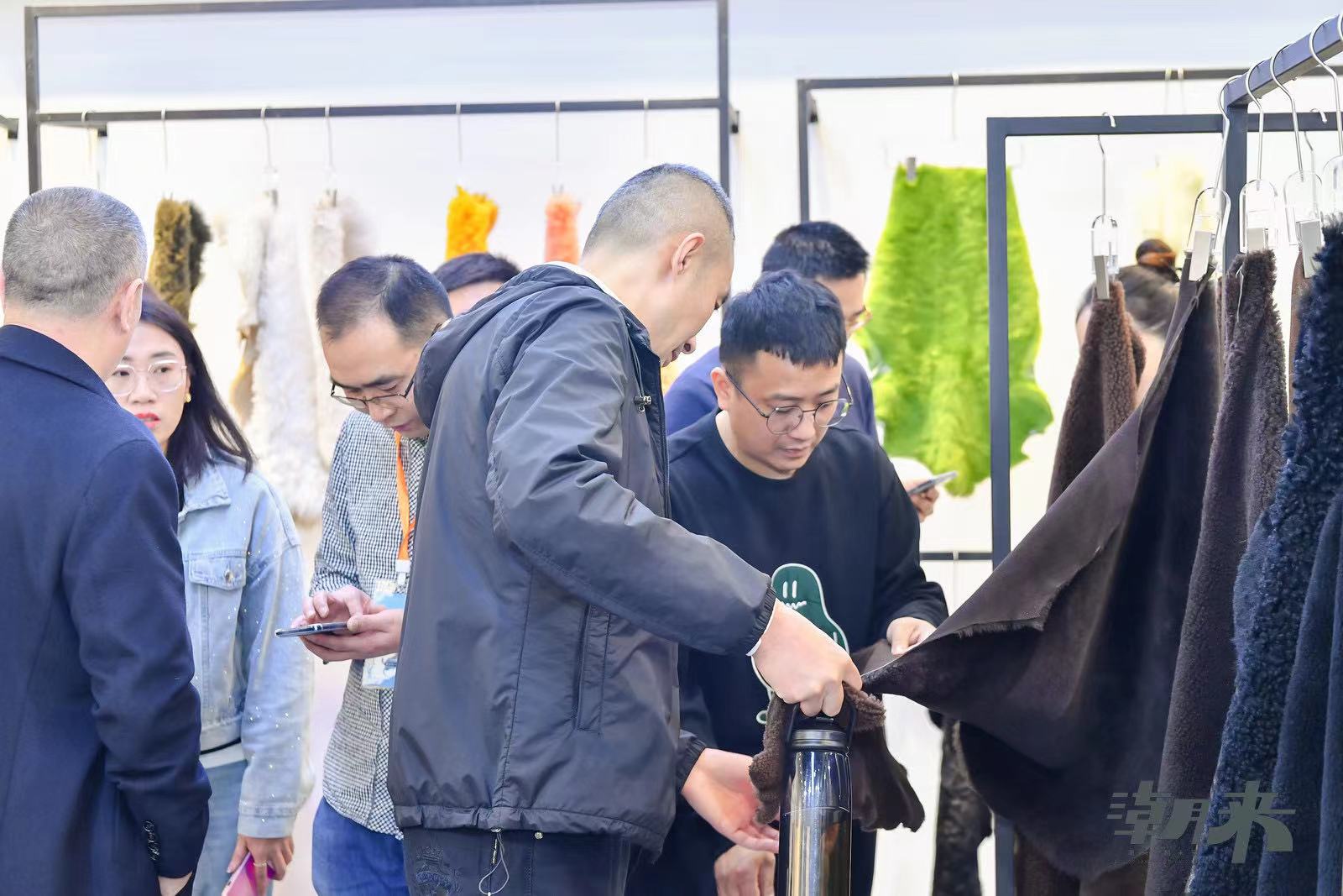 躍新永續(xù) 生態(tài)時尚--2023海寧中國國際皮革毛皮時裝面輔料展，匯聚可持續(xù)發(fā)展潮力量