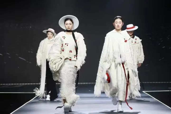 古鎮(zhèn)新時(shí)尚！第八屆&ldquo;濮院杯&rdquo;PH Value中國(guó)針織設(shè)計(jì)師大賽決賽暨頒獎(jiǎng)典禮今天舉行