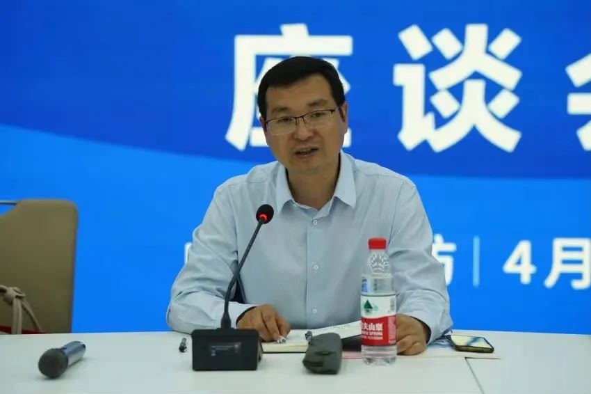 2022-2023中國(guó)校服產(chǎn)業(yè)研究中心年會(huì)在濰坊召開(kāi)