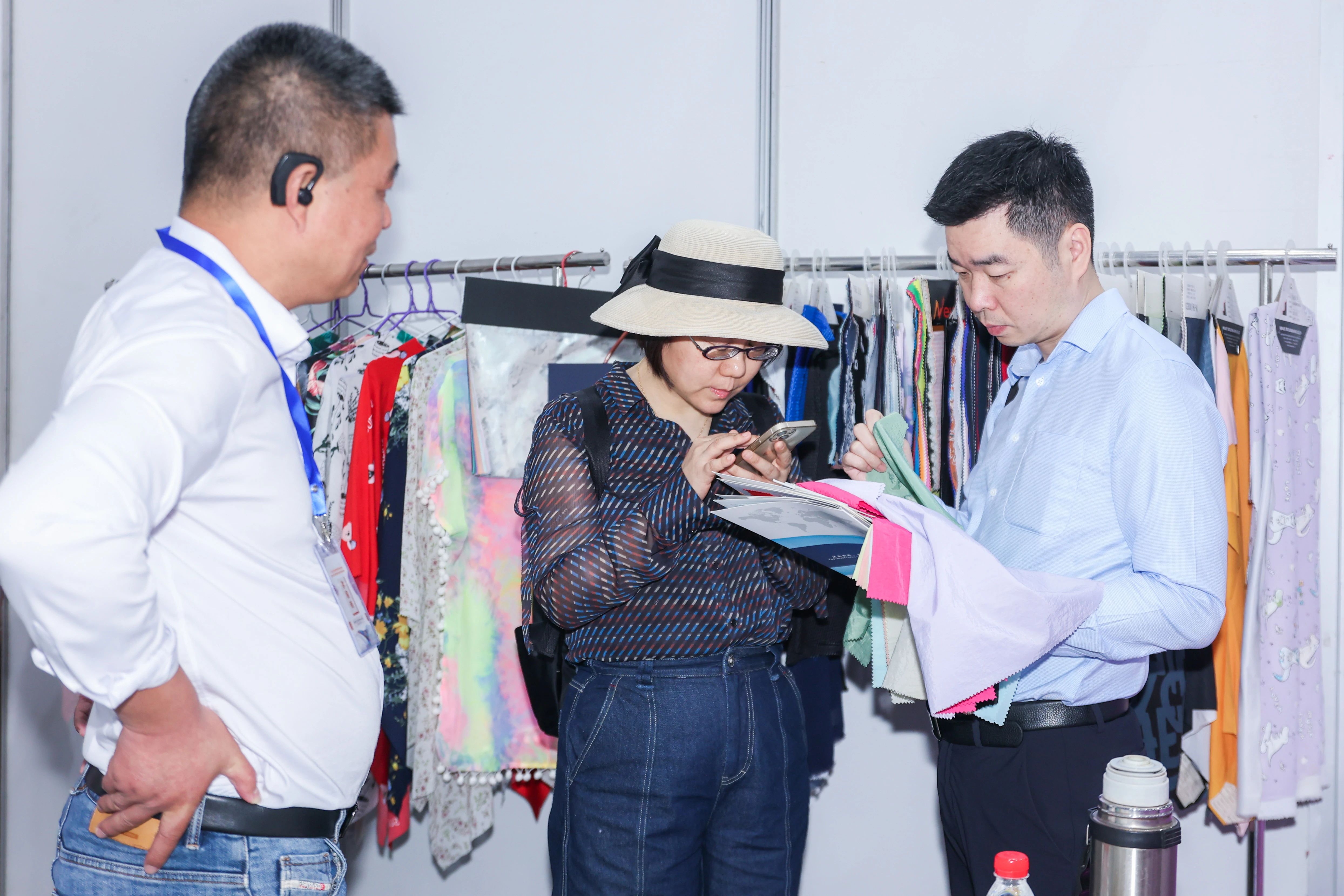 潮起江城，面向未來 | 2023武漢國際紡織面料及輔料博覽會啟幕