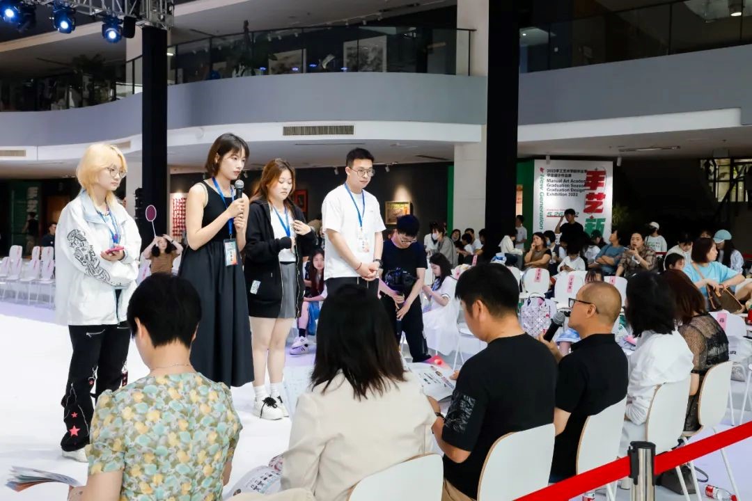 青&ldquo;設(shè)&rdquo;飛揚(yáng) | 2023&ldquo;青田&middot;蘇工美杯&rdquo;江蘇省校服職業(yè)技能定制賽暨江蘇省服裝院校學(xué)生設(shè)計(jì)大賽決賽圓滿落幕！