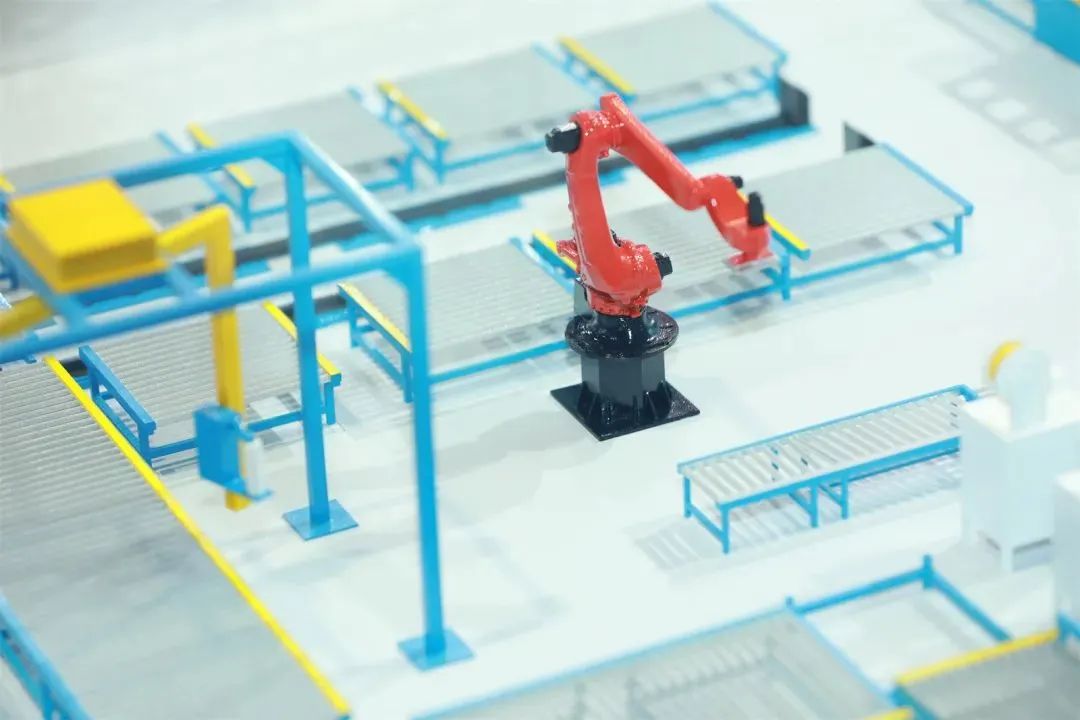 &ldquo;變革紡織世界&rdquo;ITMA2023在意大利米蘭隆重開幕，國(guó)際紡織機(jī)械聯(lián)合展舉行觀眾推介活動(dòng)。