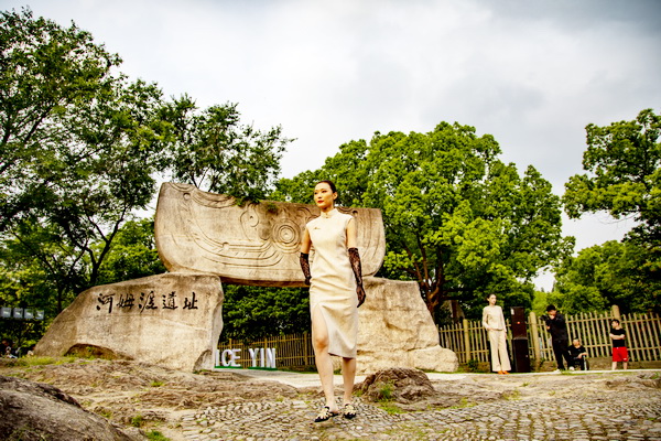 &ldquo;CHOICE YIN&rdquo;驚艷河姆渡，演繹遠(yuǎn)古文明與現(xiàn)代時尚與的對話