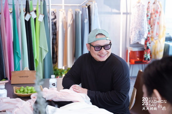 精準(zhǔn)對(duì)接，暢談合作！經(jīng)緯大師梁宇走進(jìn)柯橋面料企業(yè)