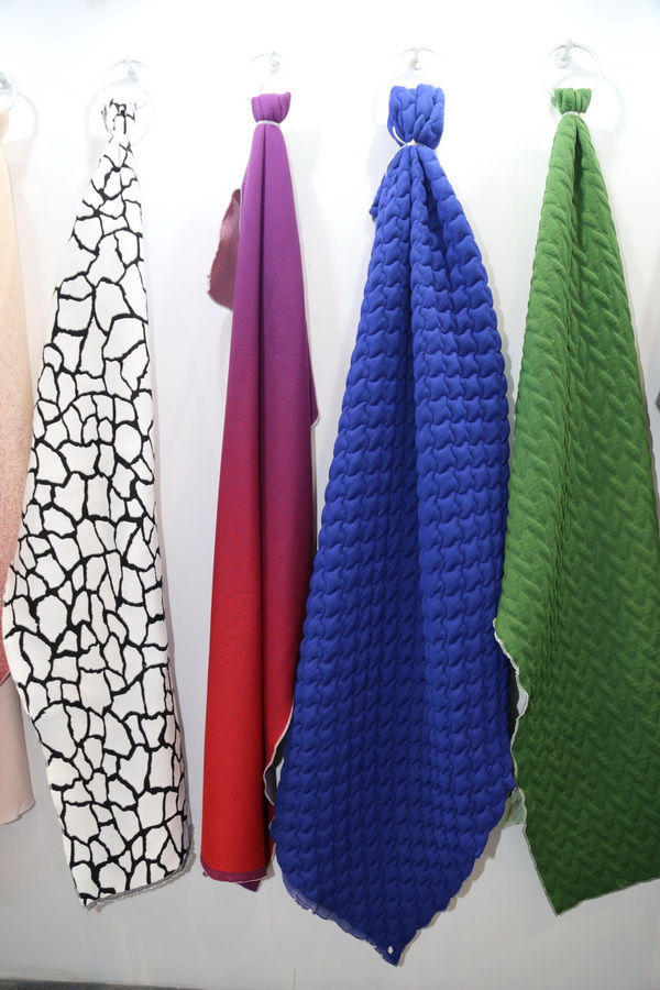 3D高彈力軟體面料，引領家居軟裝新時尚