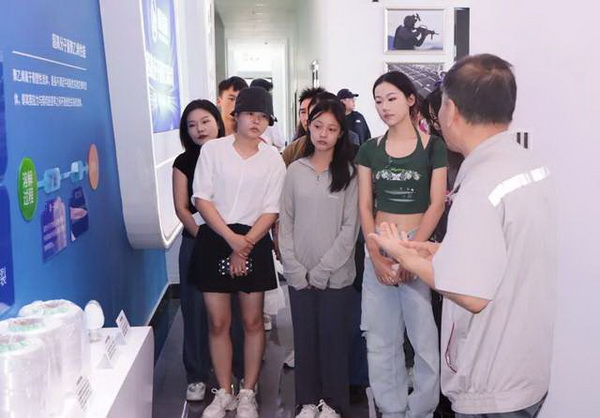 學(xué)在南山，益在長遠(yuǎn) &ldquo;南山智尚杯&rdquo;2023年中國職業(yè)裝設(shè)計(jì)大賽暨交通運(yùn)輸行業(yè)制服設(shè)計(jì)大賽大師課結(jié)課！