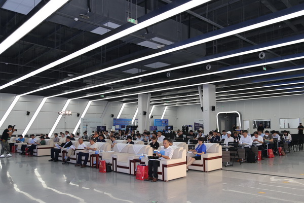 數(shù)智賦能 經(jīng)緯時(shí)尚 &mdash;&mdash;2023 青島紡織服裝產(chǎn)業(yè)大會暨中國服裝數(shù)智化轉(zhuǎn)型萬里行高峰論壇成功舉辦