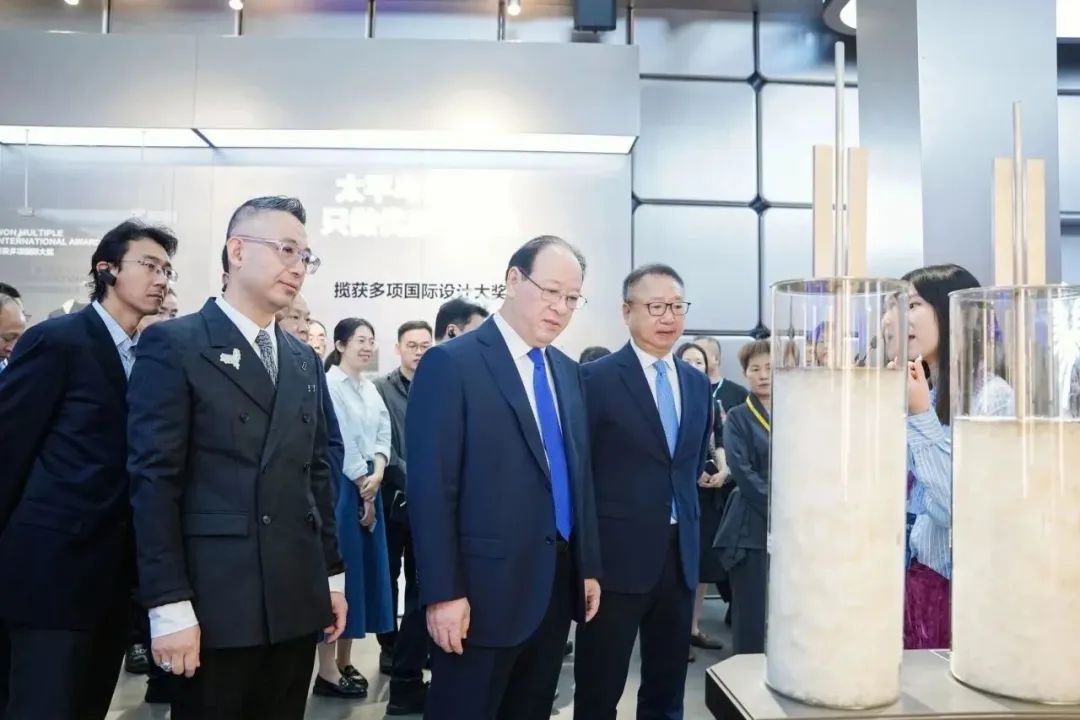 &ldquo;潮涌東方、風(fēng)尚寧波&rdquo;--2023寧波時(shí)尚節(jié)暨第27屆寧波國際服裝節(jié)盛大啟幕