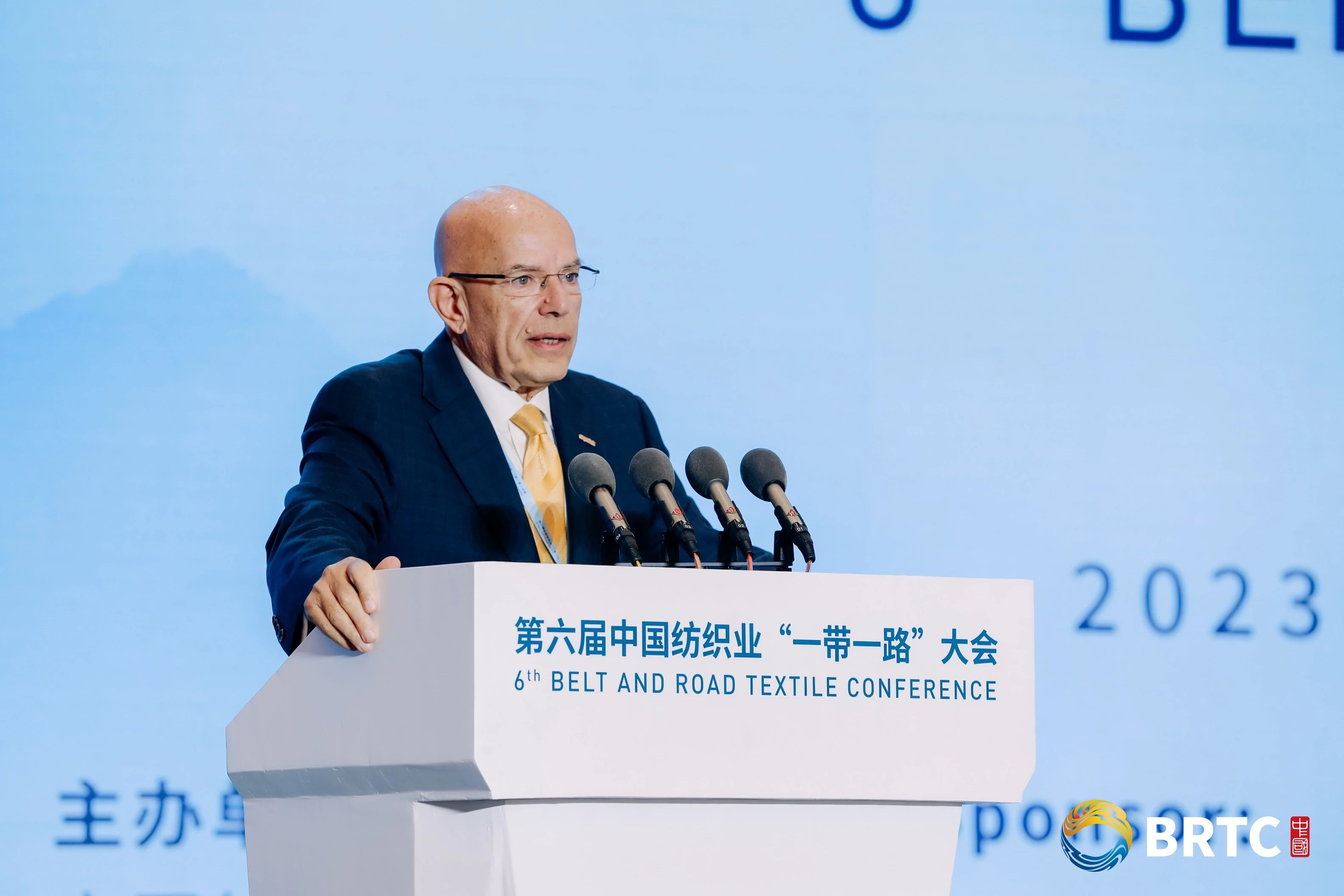 共創(chuàng)全球紡織合作新未來！第六屆中國紡織業(yè)&ldquo;一帶一路&rdquo;大會(huì)成功召開
