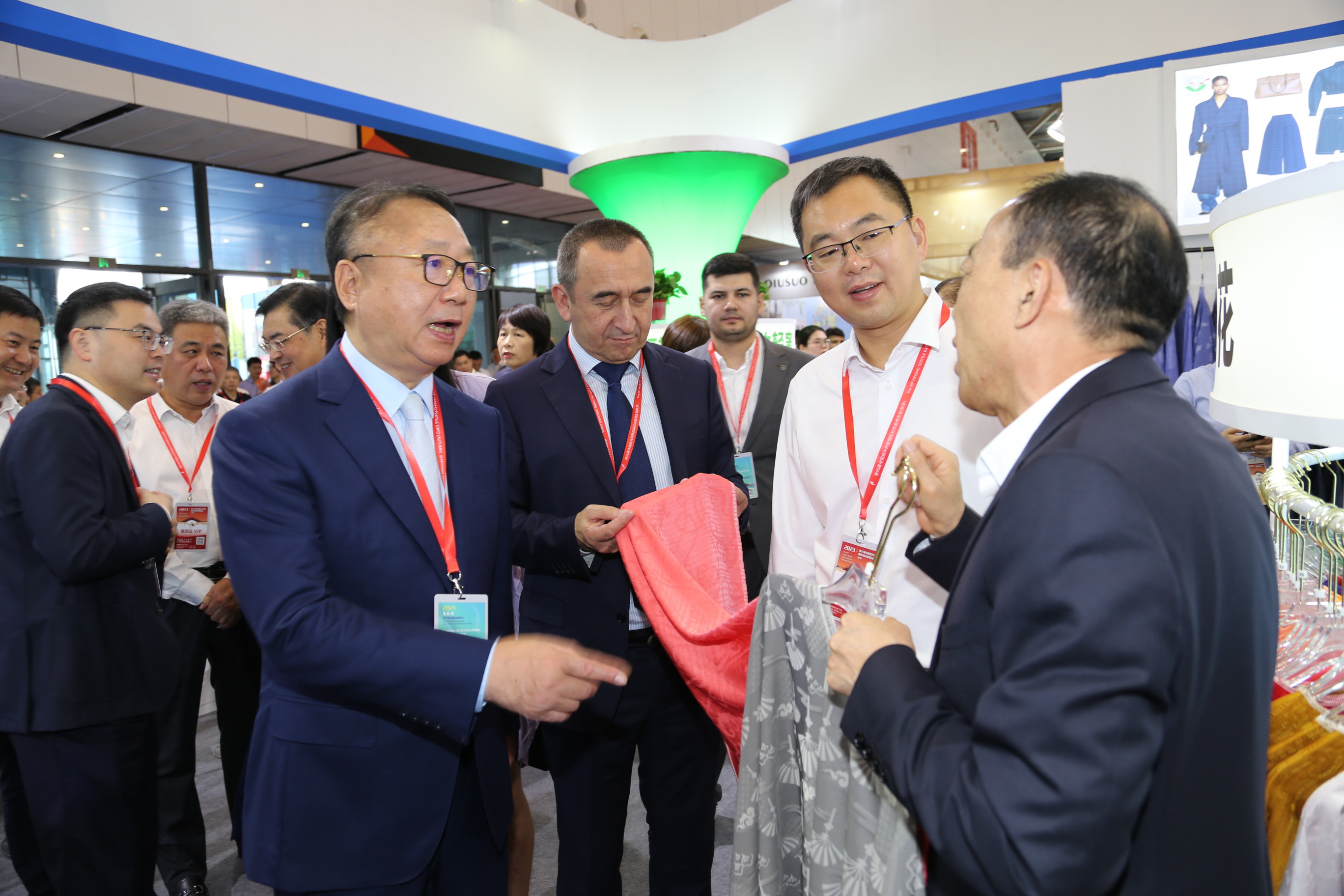 立足全球，筑牢世界紡織產(chǎn)業(yè)節(jié)點(diǎn)--2023第25屆中國(guó)紹興柯橋國(guó)際紡織品博覽會(huì)（秋季）盛大開(kāi)幕 