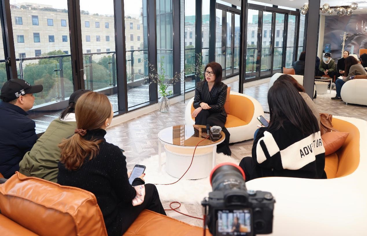 當(dāng)玖姿JUZUI遇上王陶Taoray Wang，開啟進(jìn)階國(guó)際品牌的&ldquo;繁花&rdquo;時(shí)代！