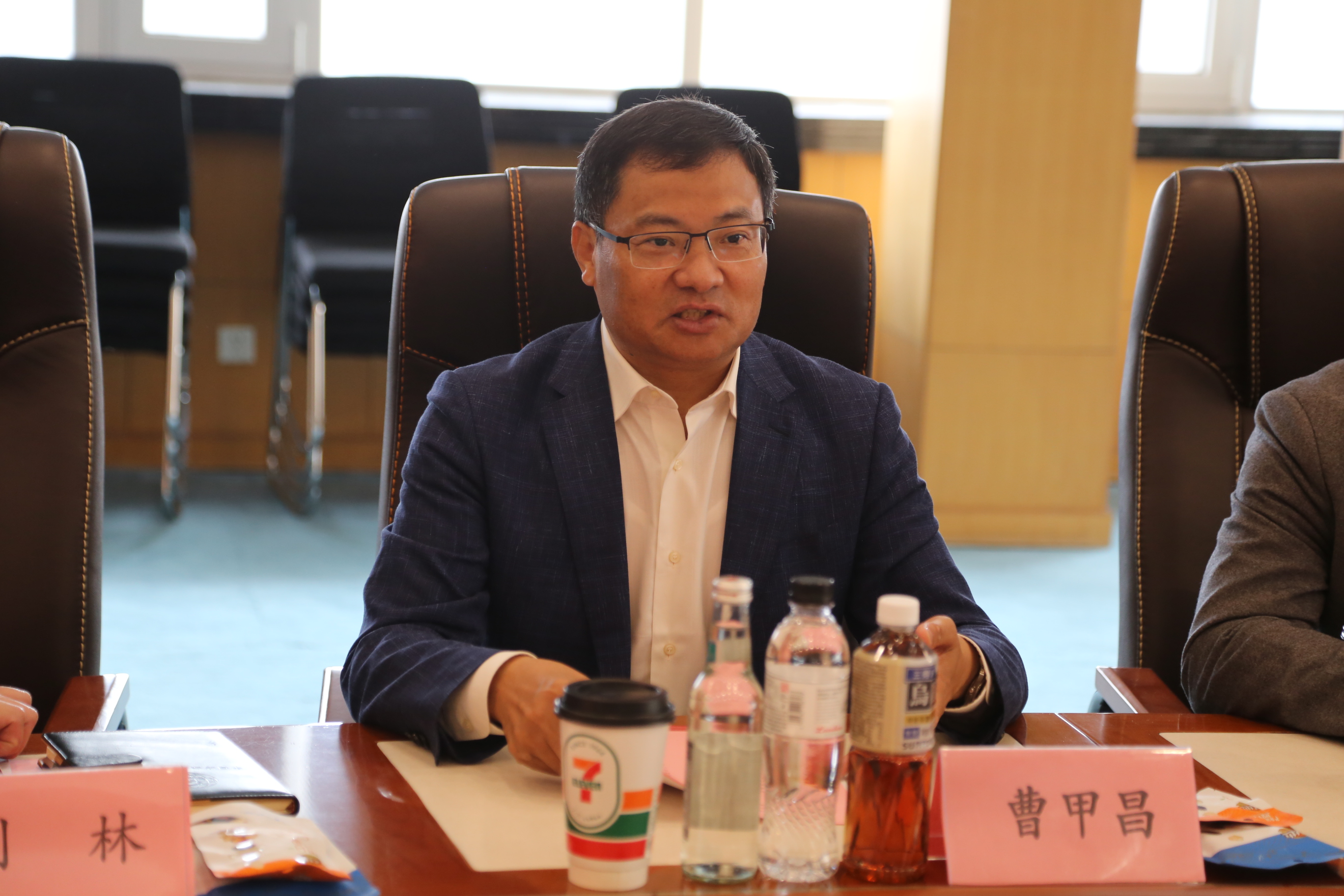 審時(shí)度勢(shì)、共商發(fā)展&mdash;中國紡織品進(jìn)出口商會(huì)曹甲昌會(huì)長一行調(diào)研青島家紡行業(yè)