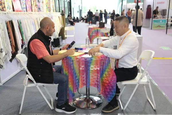 向&ldquo;新&rdquo;而生 逐&ldquo;質(zhì)&rdquo;而行！2024中國紹興柯橋國際紡博會（春季） 隆重開幕