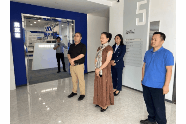 強強聯合，集萃纖維研究所與南京化纖達成戰(zhàn)略合作，共謀纖維創(chuàng)新篇章