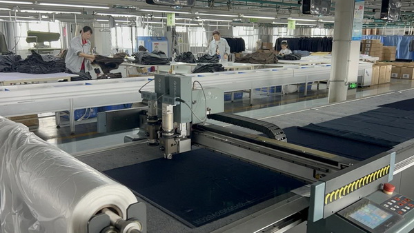 風華七十載，再創(chuàng)新輝煌---青島環(huán)球服裝股份有限公司舉辦七十周年慶典暨青島服裝產(chǎn)業(yè)鏈與新質(zhì)生產(chǎn)力座談會