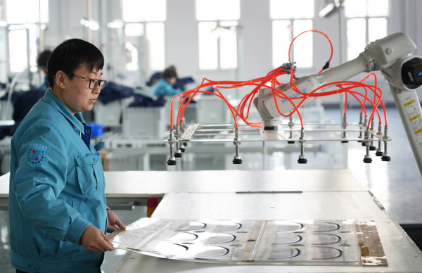 際華3502著力打造&ldquo;成本領(lǐng)先、效益領(lǐng)先&rdquo;的專業(yè)化生產(chǎn)基地