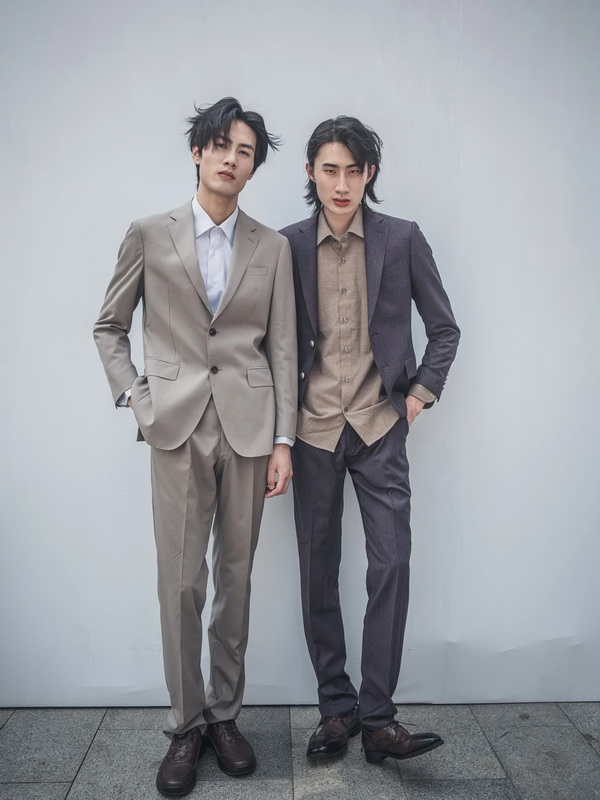 致力于打造民族定制品牌！艾思萊薩新品在天津時(shí)裝周圓滿發(fā)布