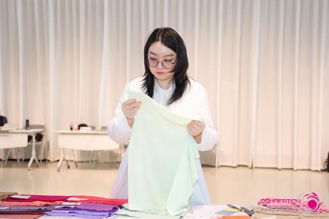 中國流行面料如何煥新當代設(shè)計？聯(lián)動雅瑩集團，這場評審會為好創(chuàng)意持續(xù)加碼