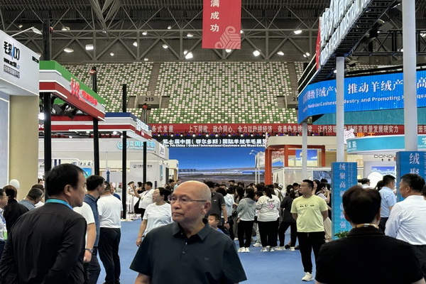 36家毛織企業(yè)抱團(tuán)參展中國(guó)（鄂爾多斯）國(guó)際羊絨羊毛展覽會(huì)，提升大朗品牌知名度 