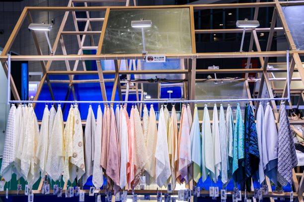 用設(shè)計，共繪產(chǎn)業(yè)夢想藍(lán)圖！2024中國國際面料設(shè)計大賽再譜新篇