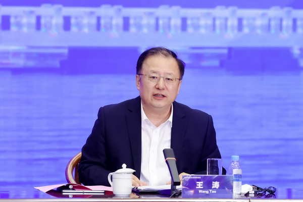 2024全球知名企業(yè)圓桌會(huì)議共商培育新質(zhì)生產(chǎn)力