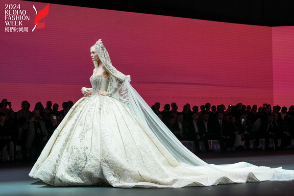 2024柯橋時(shí)尚周（秋季）盛大啟幕！國際頂尖品牌賦能，為柯橋產(chǎn)業(yè)時(shí)尚升級(jí)翻開&ldquo;新質(zhì)&rdquo;篇章