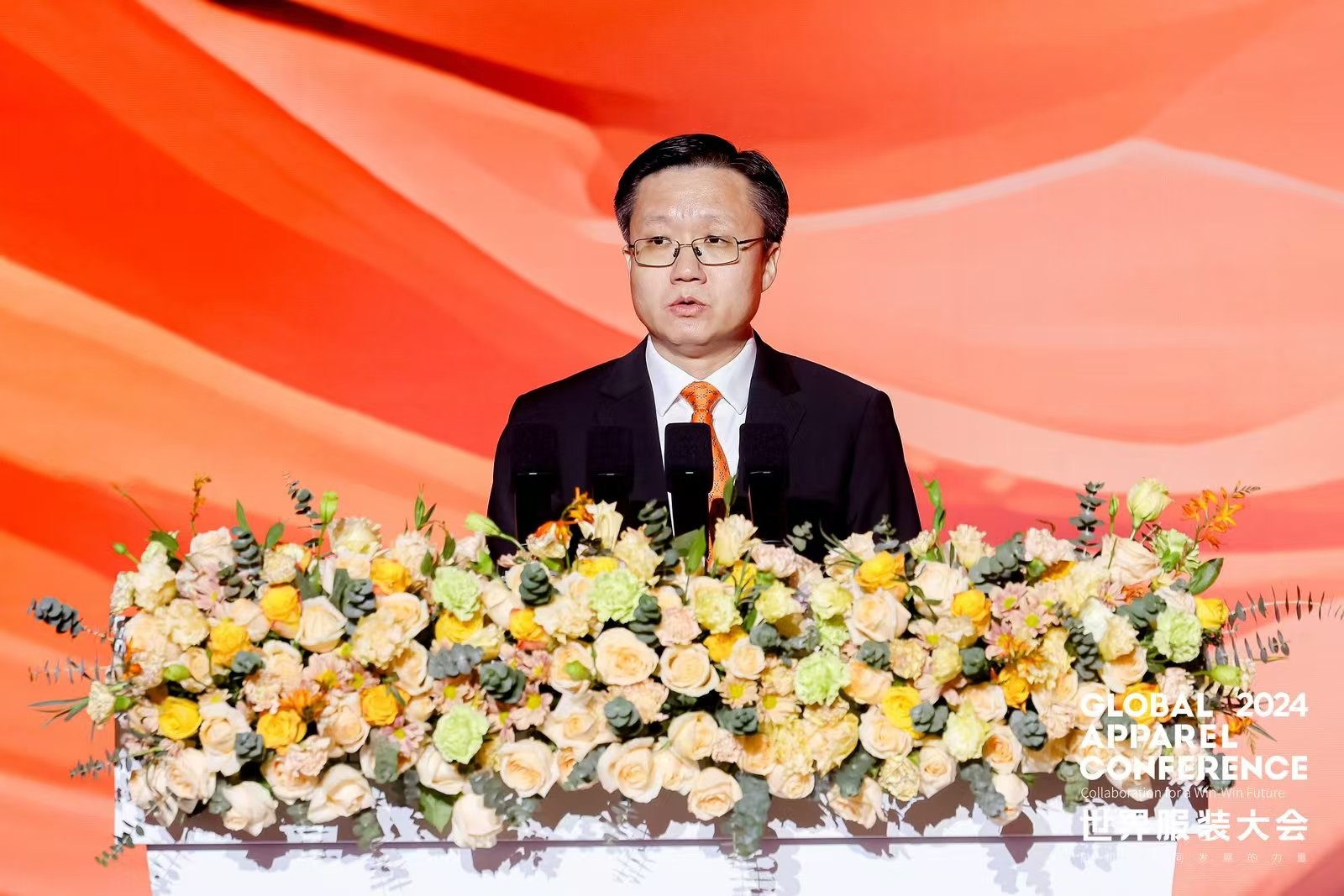 &ldquo;融和&rdquo;20個國家和地區(qū)服裝精英，2024世界服裝大會在東莞虎門開幕