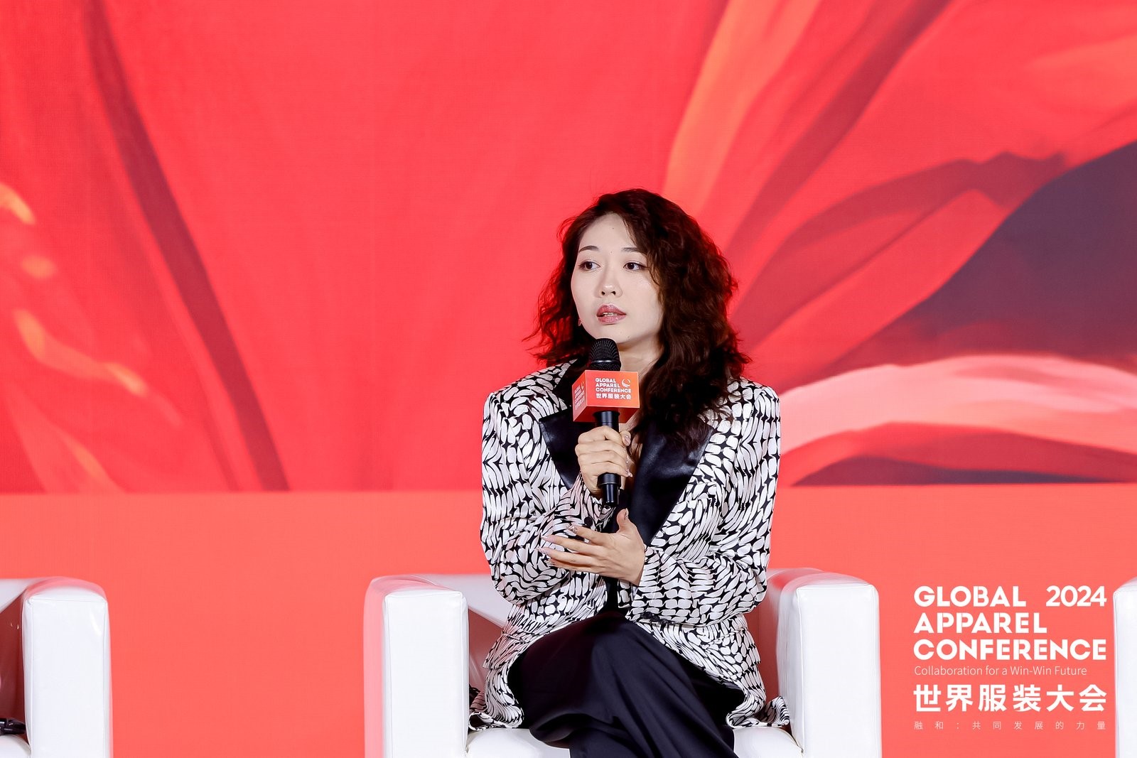 &ldquo;融和&rdquo;20個國家和地區(qū)服裝精英，2024世界服裝大會在東莞虎門開幕