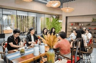 融匯優(yōu)質(zhì)資源，提速時(shí)尚發(fā)展！&ldquo;2024柯橋天天時(shí)尚&rdquo;完美交卷！