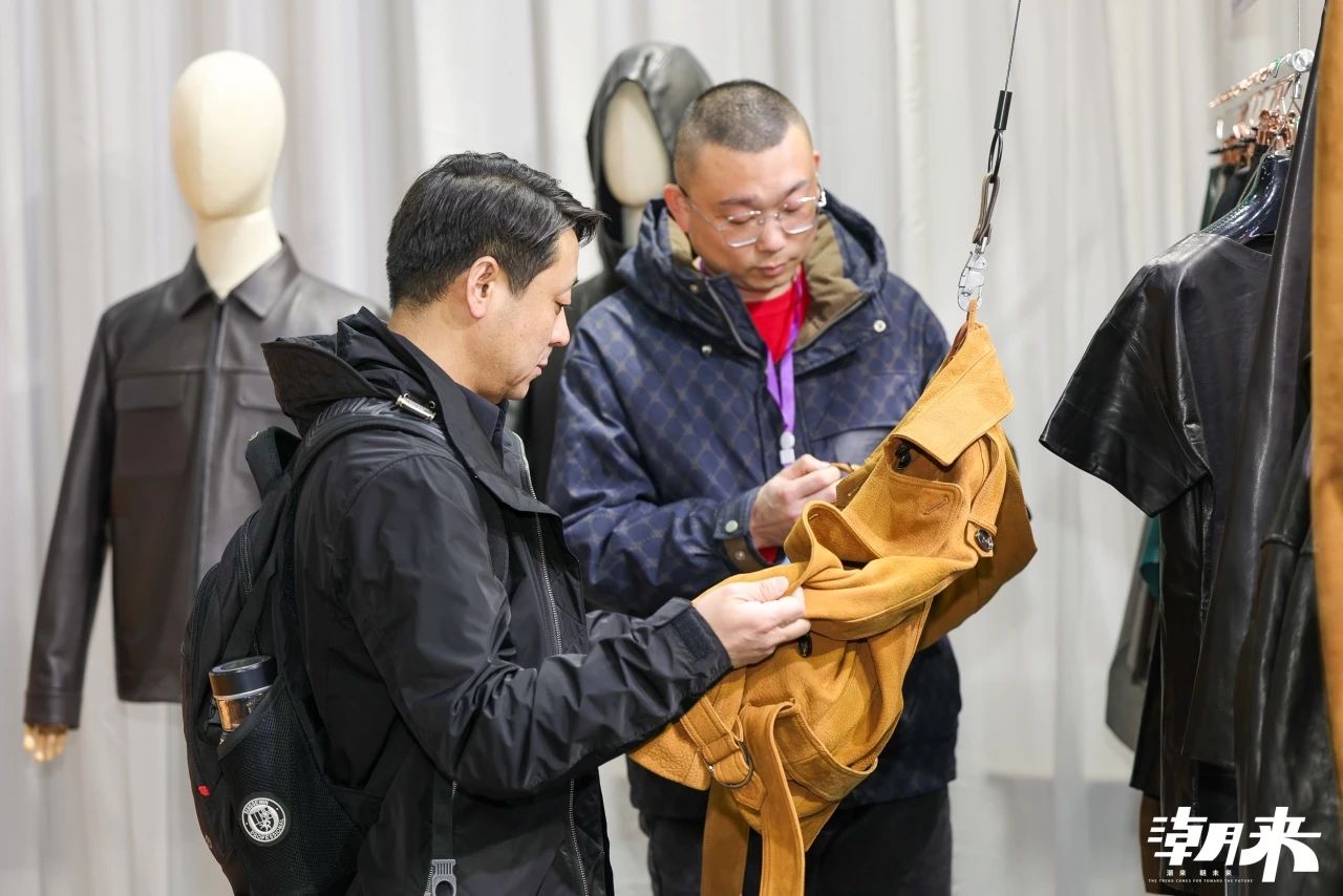 向&ldquo;心&rdquo;而生 逐&ldquo;質(zhì)&rdquo;而行 2025海寧中國(guó)國(guó)際皮革毛皮時(shí)裝面輔料展盛大開(kāi)幕