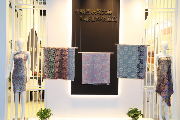 潮涌鵬城，開啟時尚 &ldquo;超鏈接&rdquo;丨第30屆FASHION SOURCE時尚之源深圳展、AW25深圳原創(chuàng)時裝周盛大啟幕