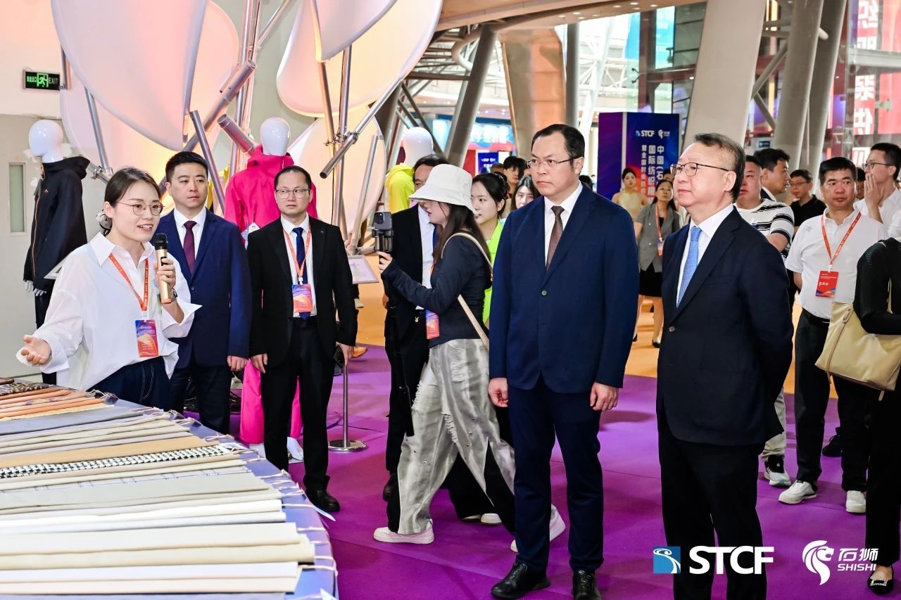 時(shí)尚與科技并駕齊驅(qū)！&ldquo;十大類紡織創(chuàng)新產(chǎn)品&rdquo;亮相石獅紡博會(huì)