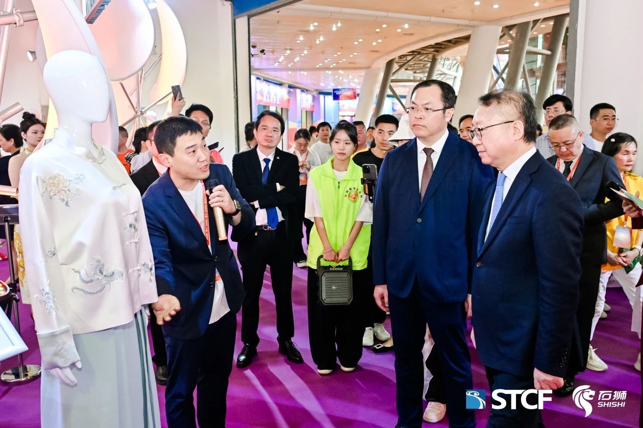 時(shí)尚與科技并駕齊驅(qū)！&ldquo;十大類紡織創(chuàng)新產(chǎn)品&rdquo;亮相石獅紡博會(huì)