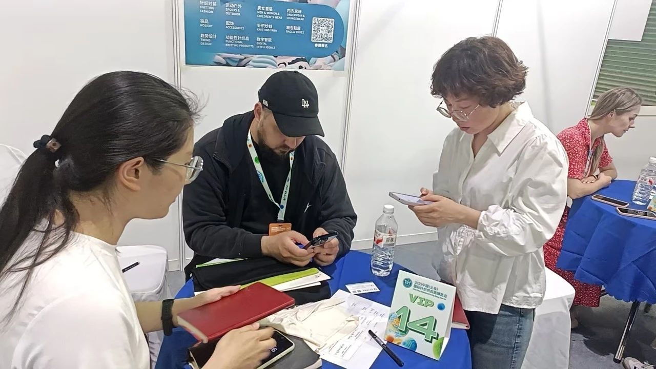 7家石家莊紡企組團(tuán)參加2025中國（義烏）國際針織供應(yīng)鏈博覽會(huì)