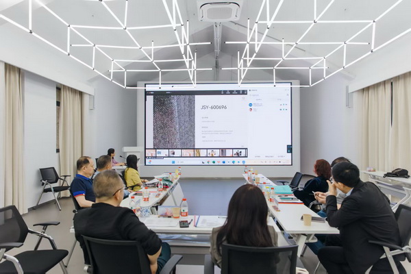 挖掘創(chuàng)新人才，激發(fā)產(chǎn)業(yè)活力！&ldquo;第十屆（2025年）十佳紡織面料設(shè)計師及培養(yǎng)先進單位評選&rdquo;評審會于柯橋舉行