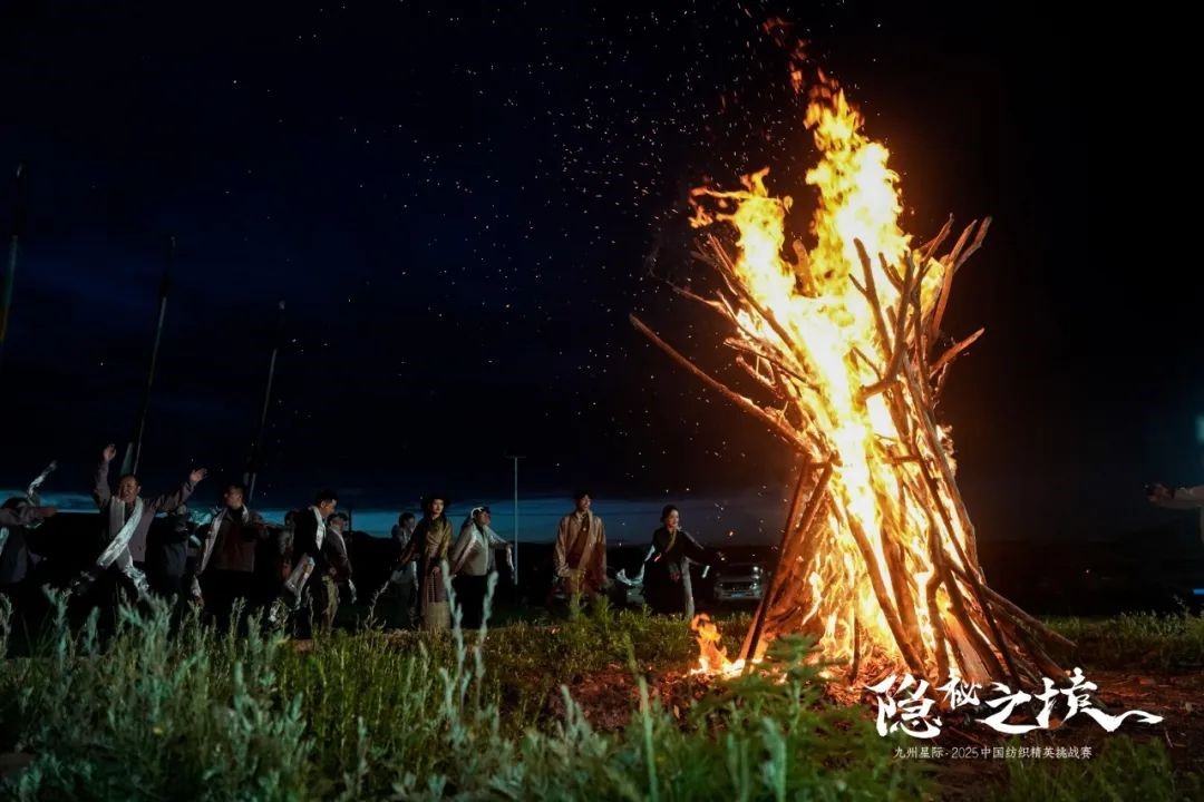 風雨同征途，九州星際&middot;2025中國紡織精英挑戰(zhàn)賽徒步桑科草原！