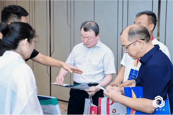  2025中國家紡協(xié)會(huì)床品年會(huì)在沭陽召開，揭開健康家紡消費(fèi)密碼