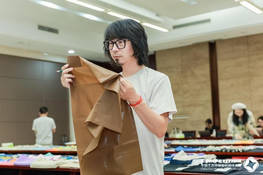 2800款面料&ldquo;綠動時尚&rdquo;，2025第八屆中國生態(tài)環(huán)保面料設計大賽評審會在盛澤舉辦！