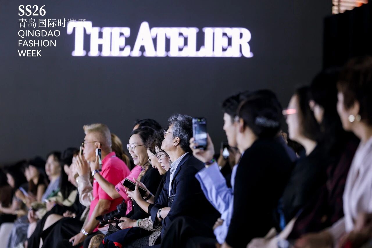 潮涌浮山灣畔 時尚綺夢啟航--2025中國（青島）國際時裝周盛大啟幕！