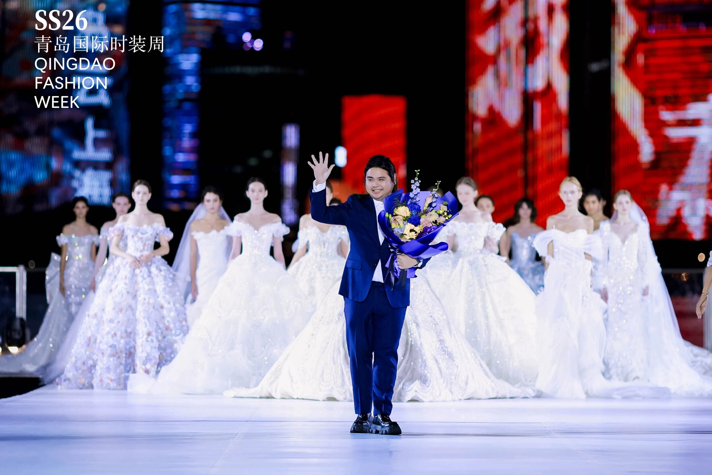 潮涌浮山灣畔 時尚綺夢啟航--2025中國（青島）國際時裝周盛大啟幕！