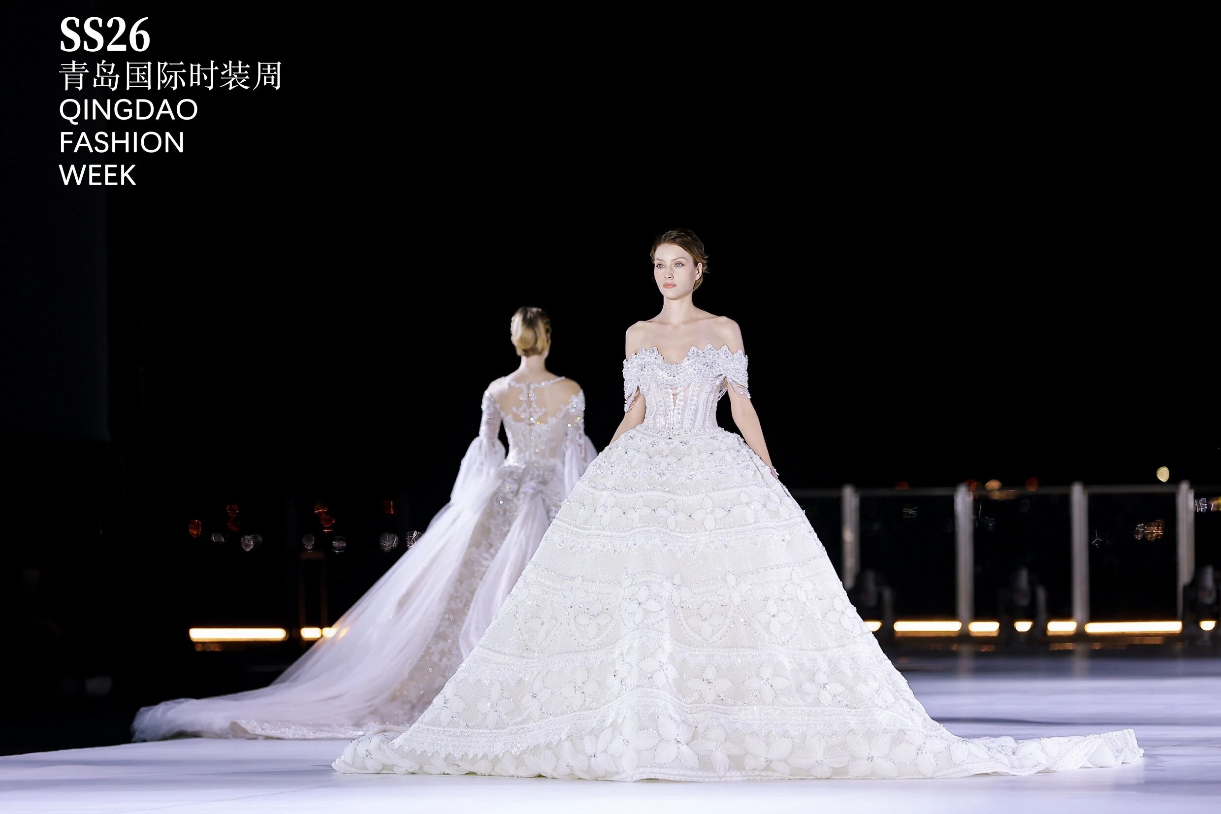 潮涌浮山灣畔 時尚綺夢啟航--2025中國（青島）國際時裝周盛大啟幕！