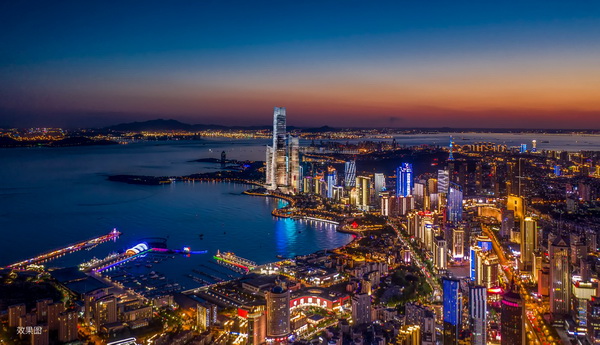 亞洲風(fēng)尚先行者 共繪"INSPO"新篇章--第24屆中國（青島）時裝周&middot;時尚亞洲潮流藝術(shù)節(jié)開幕