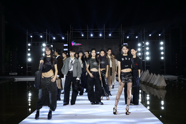 &ldquo;華秀&rdquo;璀璨，紡織谷變身老城區(qū)時尚秀場