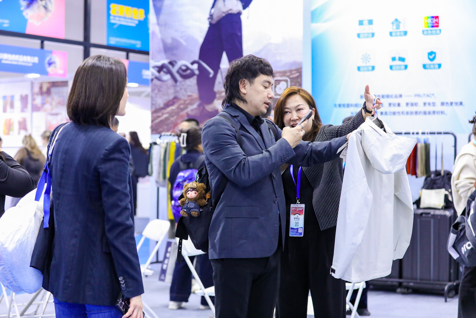 新材引潮，聚鏈成勢！第七屆中國紡織新材料展勾勒產(chǎn)業(yè)發(fā)展新圖景